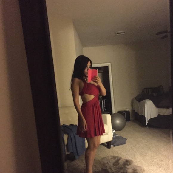 Bcbg red dress cut out open back - Picture 6 of 6